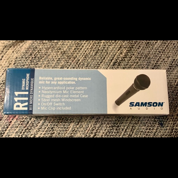 Microphone - Picture 2 of 3